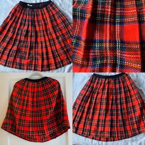 Vintage Preppy plaid pleated skirt small Academia Beeline Schoolgirl dark aesthe